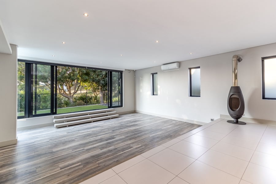 4 Bedroom Property for Sale in Pearl Valley at Val de Vie Western Cape